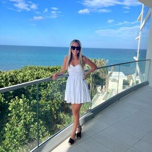 Meet your Posher, Sabrina